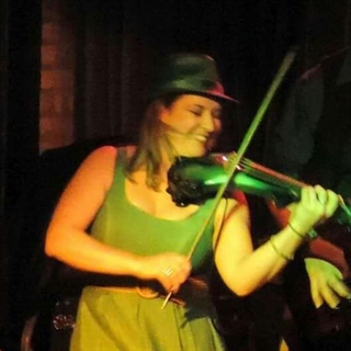Jennifer D'Alessio - Fiddle, Milwaukee Irish Fest School of Music